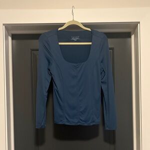 Tahari Elegant Deep Blue Long Sleeve Top